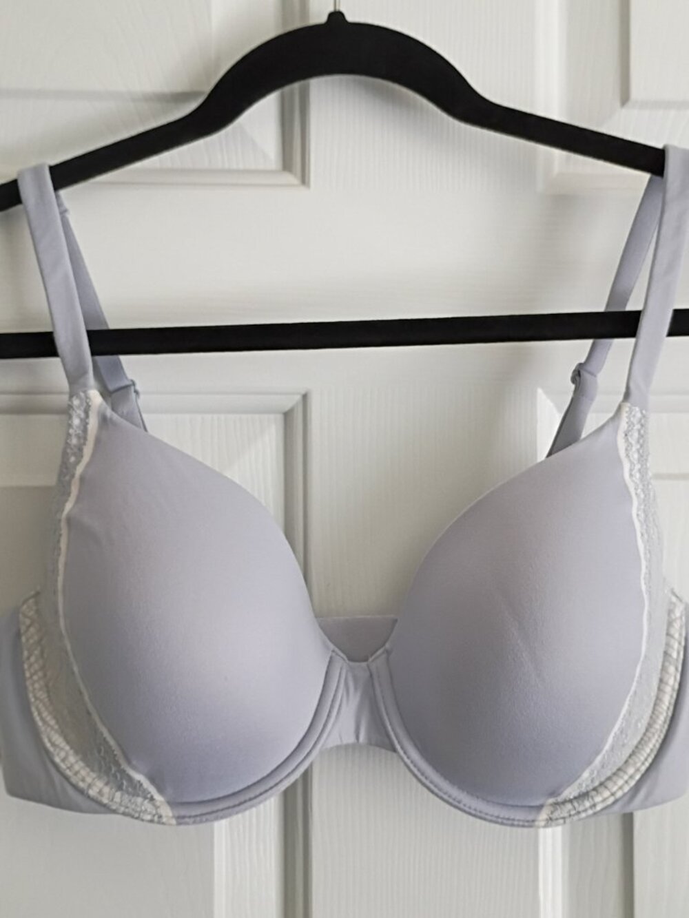 Victoria's Secret BODY Lined Perfect Coverage Bra Light Blue Size 34D